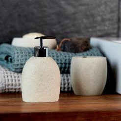 WENKO Seifenspender Puro - Beige -Badaccessoires Verkäufe 1000257691 210422 07391000120 MOOD DETAILS P000000001000257691 mood