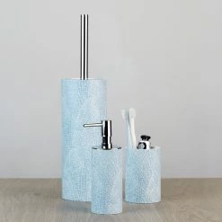 WENKO WC-Garnitur Sky - Polyresin - Hellblau -Badaccessoires Verkäufe 1000257741 210422 07395600301 MOOD DETAILS P000000001000257741 mood