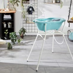 Rotho Babydesign Babybadewannen-Set TOP Badelösung 4-tlg - Petrol -Badaccessoires Verkäufe 1000293743 210922 15443700175 MOOD DETAILS P000000001000293743 mood