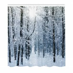 Twentyfour Duschvorhang Schnee bedeckter Wald - Polyester - Weiß / Blau - 175 x 180 cm