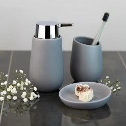 WENKO Seifenspender Badi - Keramik - Grau -Badaccessoires Verkäufe 1000333128 220218 020 MOOD DETAILS P000000001000333128 mood