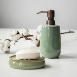 WENKO Seifenspender Sirmione - Keramik - Grün -Badaccessoires Verkäufe 1000333220 220218 021 MOOD DETAILS P000000001000333220 mood