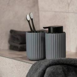 WENKO Zahnputzbecher BELLUNO, Keramik, Ø 8 cm 10 WENKO Zahnputzbecher BELLUNO, Keramik, Ø 8 cm -Badaccessoires Verkäufe 152573667b0648438411c98ab6005f17