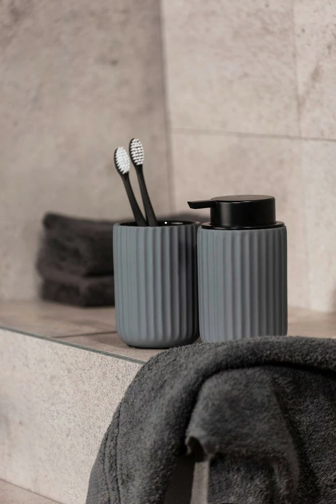 WENKO Zahnputzbecher BELLUNO, Keramik, Ø 8 cm 5 WENKO Zahnputzbecher BELLUNO, Keramik, Ø 8 cm – Bild 3