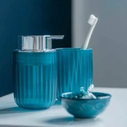 Seifenspender AGROPOLI, meerblau, WENKO 9 Seifenspender AGROPOLI, meerblau, WENKO -Badaccessoires Verkäufe 56ad56062422449a8e93623b7f6a18e9 1