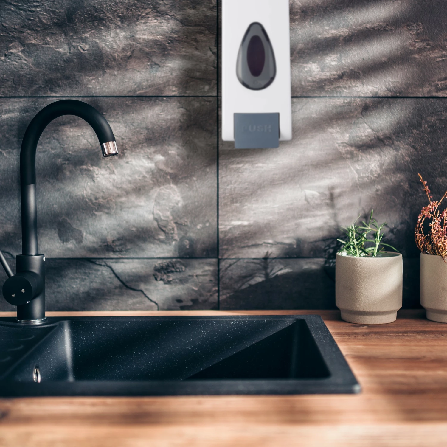 Relaxdays 4 x Wandseifenspender 5 Relaxdays 4 x Wandseifenspender – Bild 3