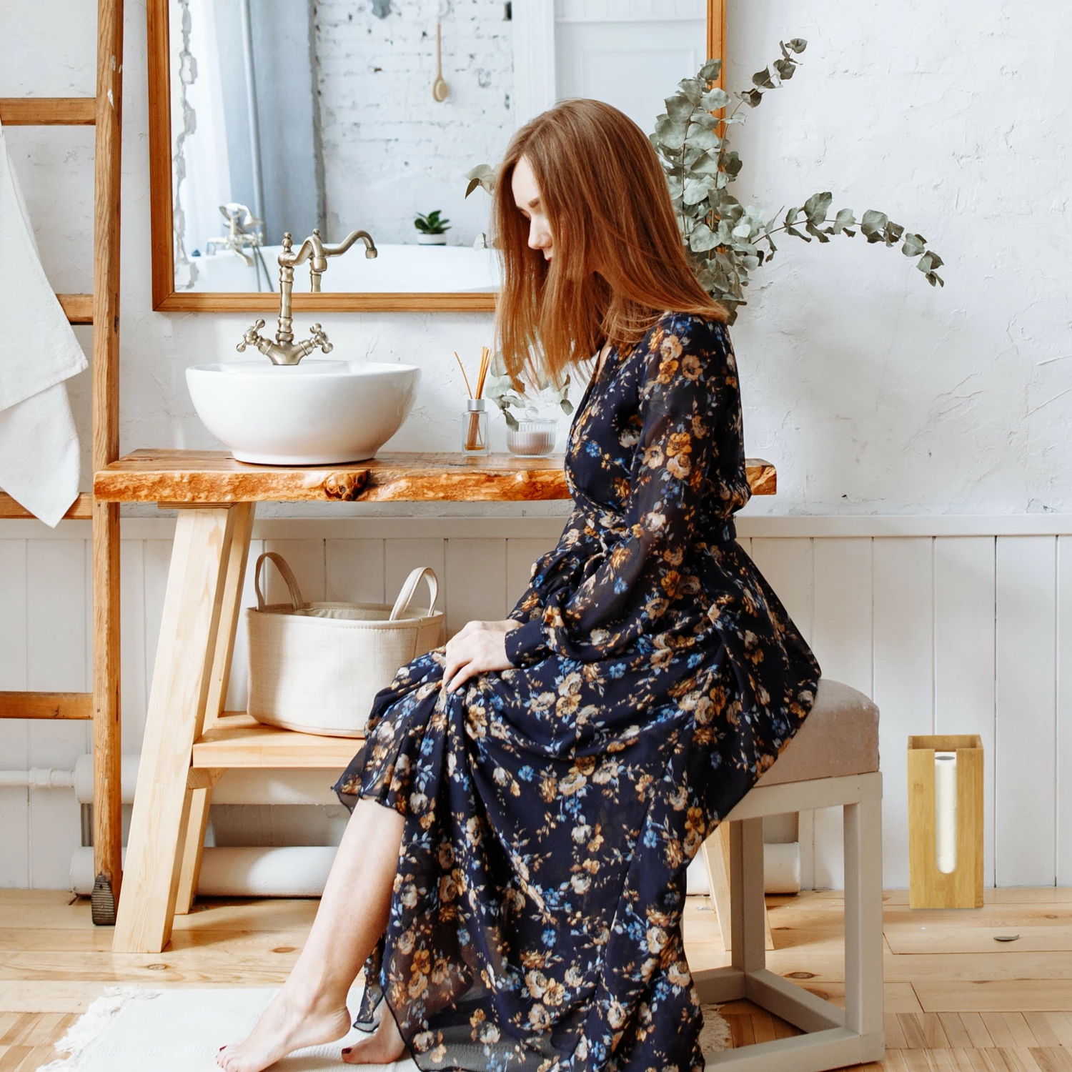 Relaxdays Toilettenpapierhalter stehend Bambus 5 Relaxdays Toilettenpapierhalter stehend Bambus – Bild 3